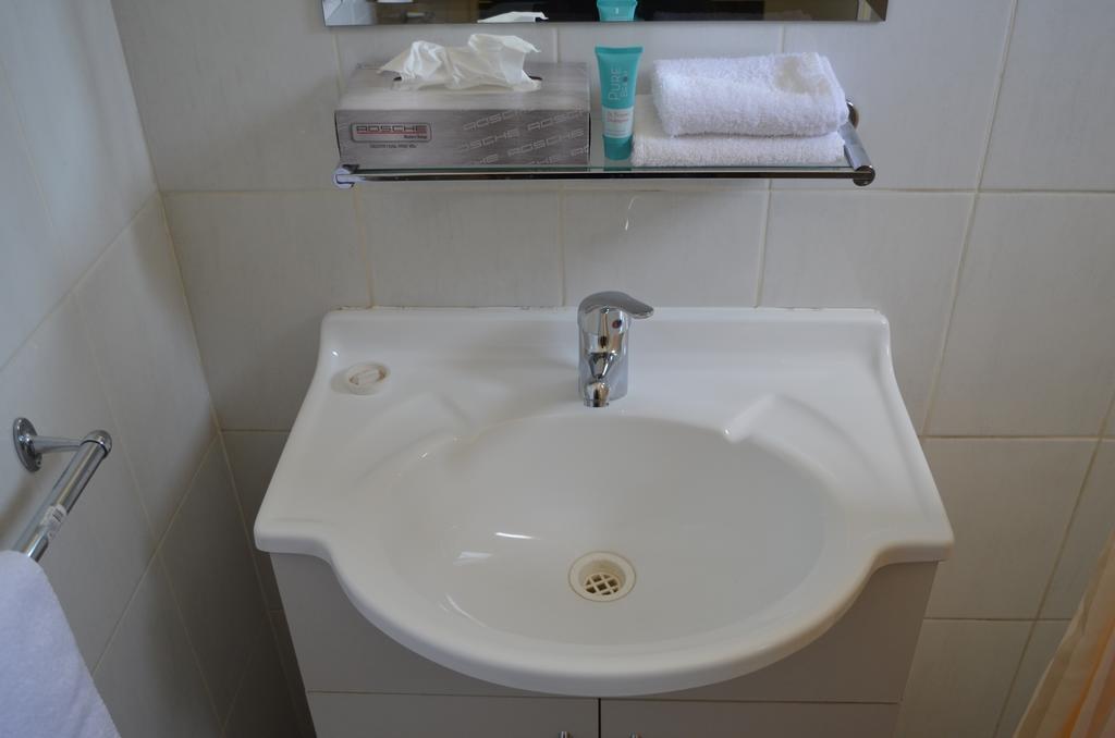 Kadina Village Motel Room photo